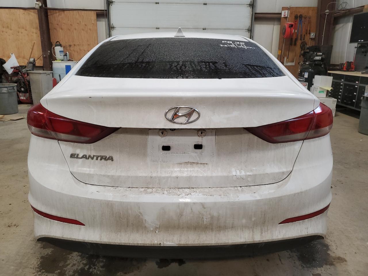 2017 Hyundai Elantra - zdjęcie 6