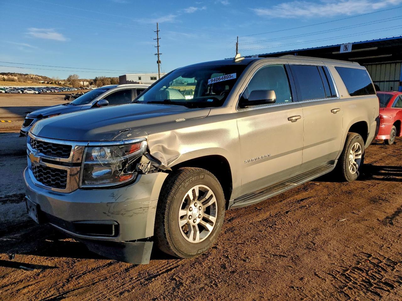 2018 Chevrolet Suburban - zdjęcie główne
