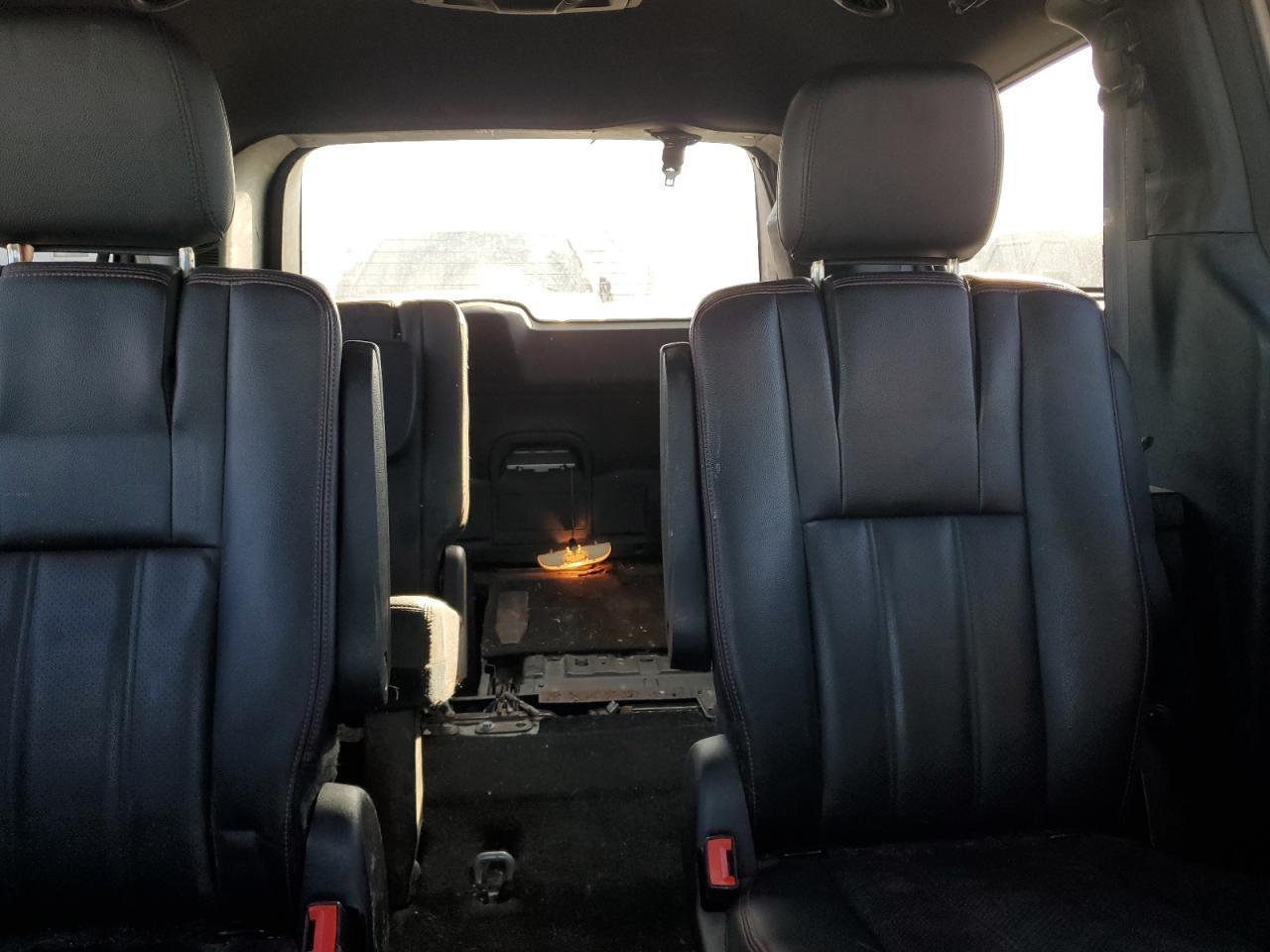 2016 Dodge Grand Caravan R/T - zdjęcie 10