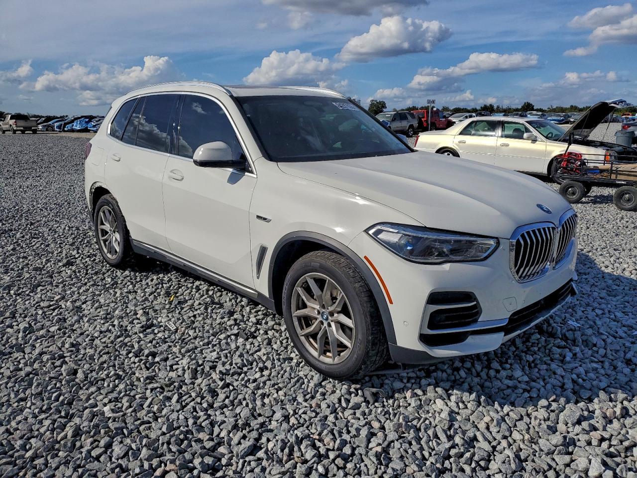 2023 BMW X5 - zdjęcie 4