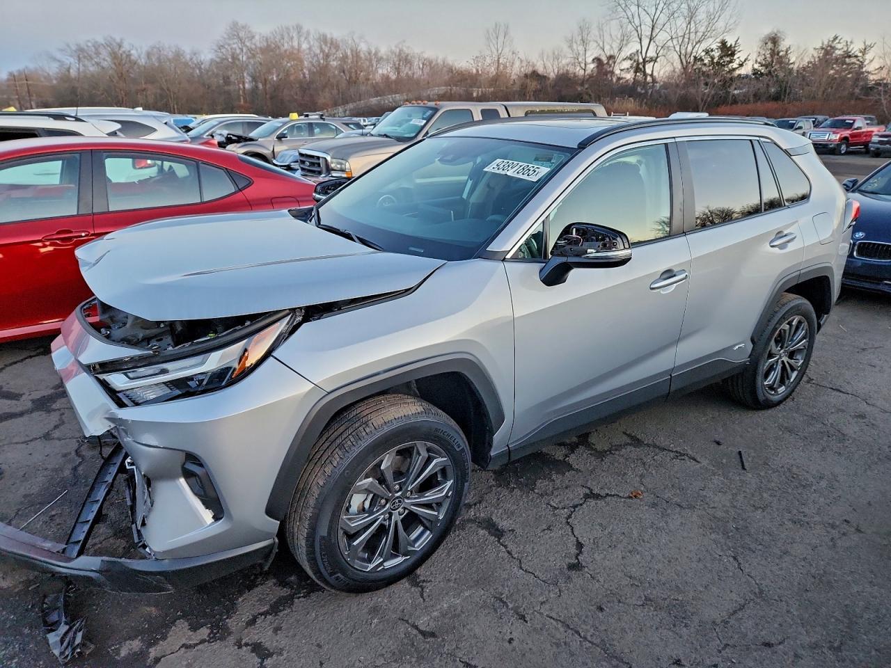 2024 Toyota RAV 4 - zdjęcie główne