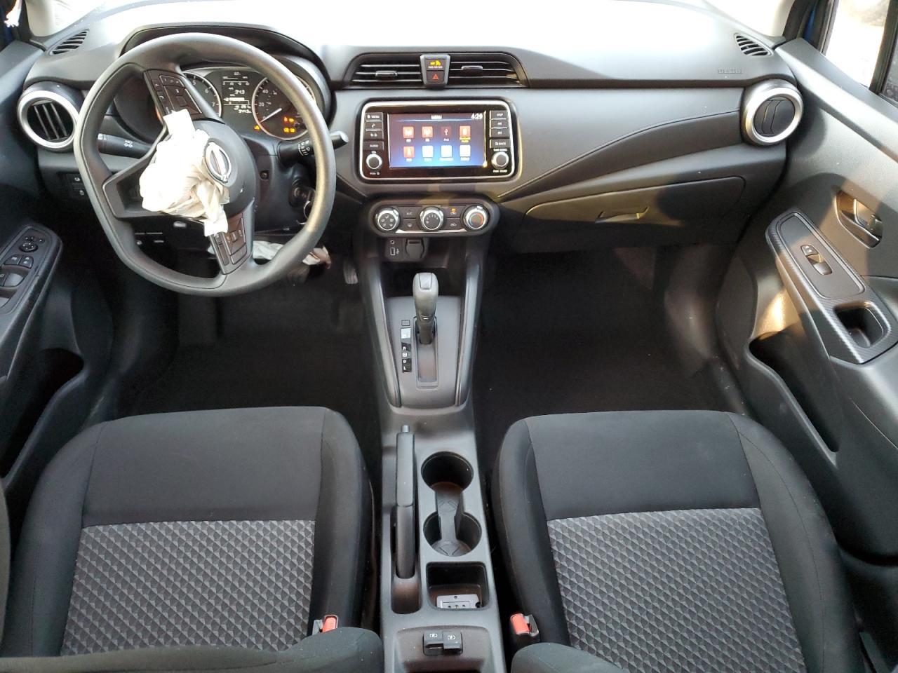 2023 Nissan Versa - zdjęcie 8