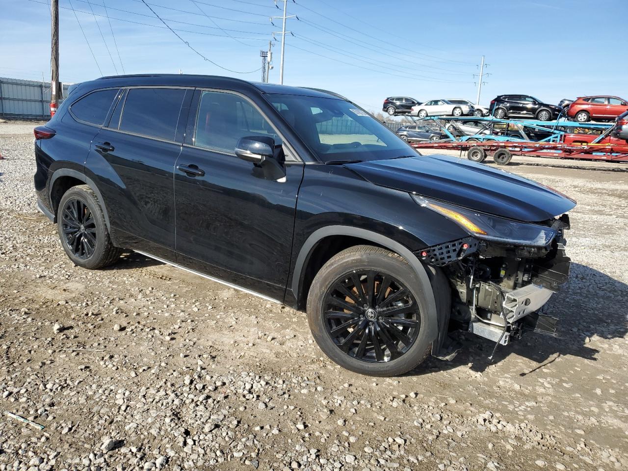 2025 Toyota Highlander Le - zdjęcie 4
