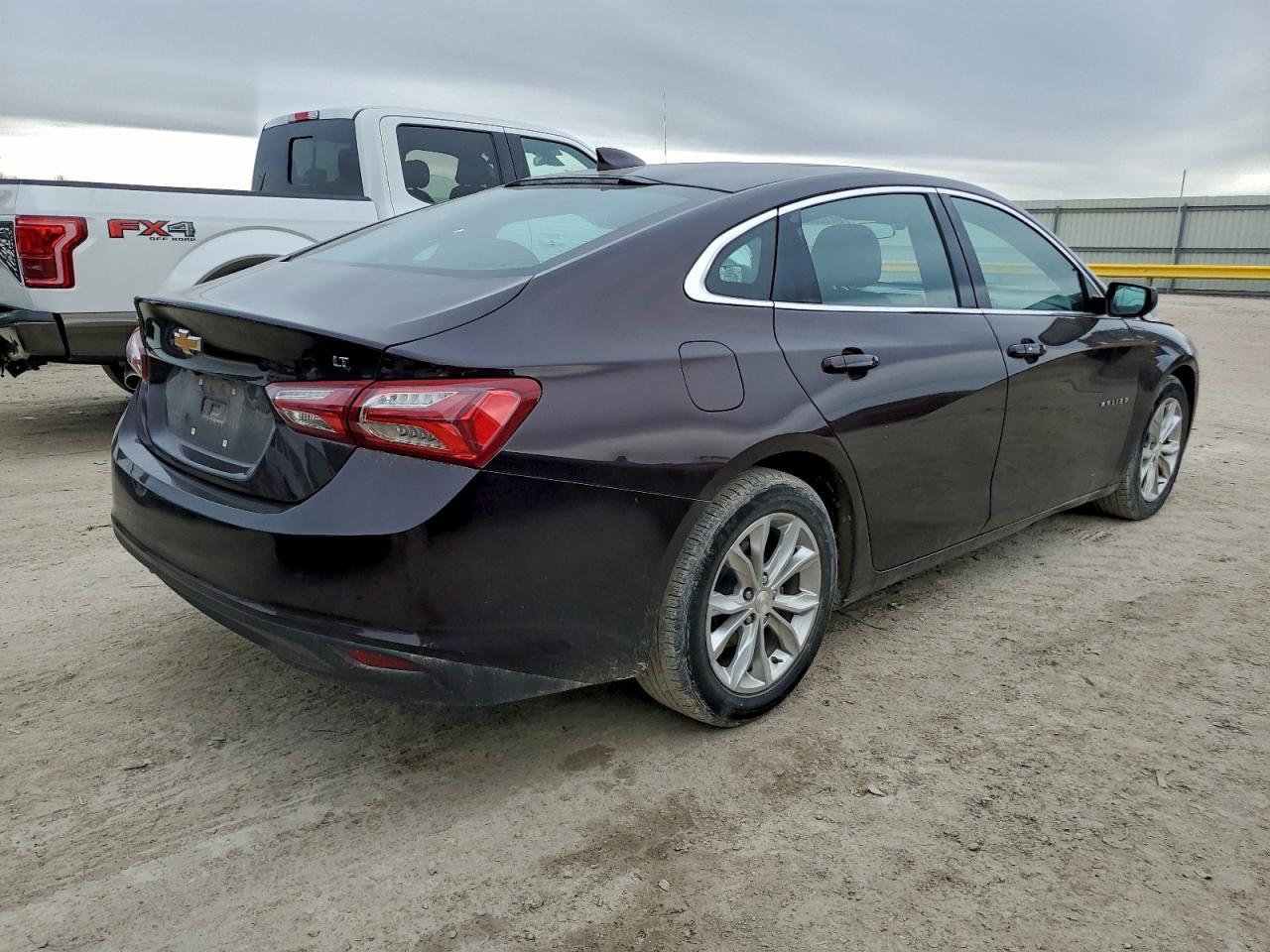2021 Chevrolet Malibu Lt - zdjęcie 3