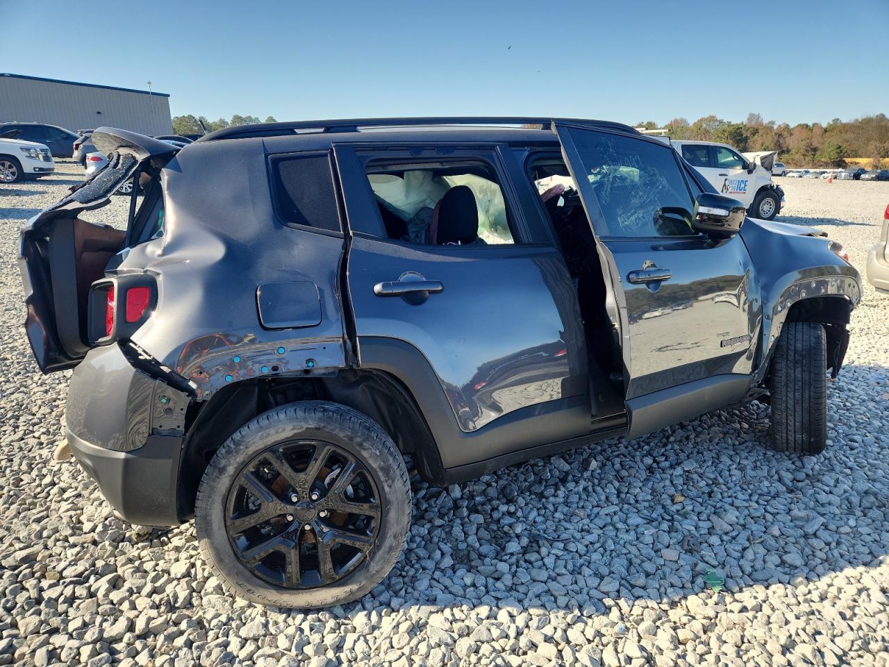 2022 Jeep Renegade Altitude - zdjęcie 3