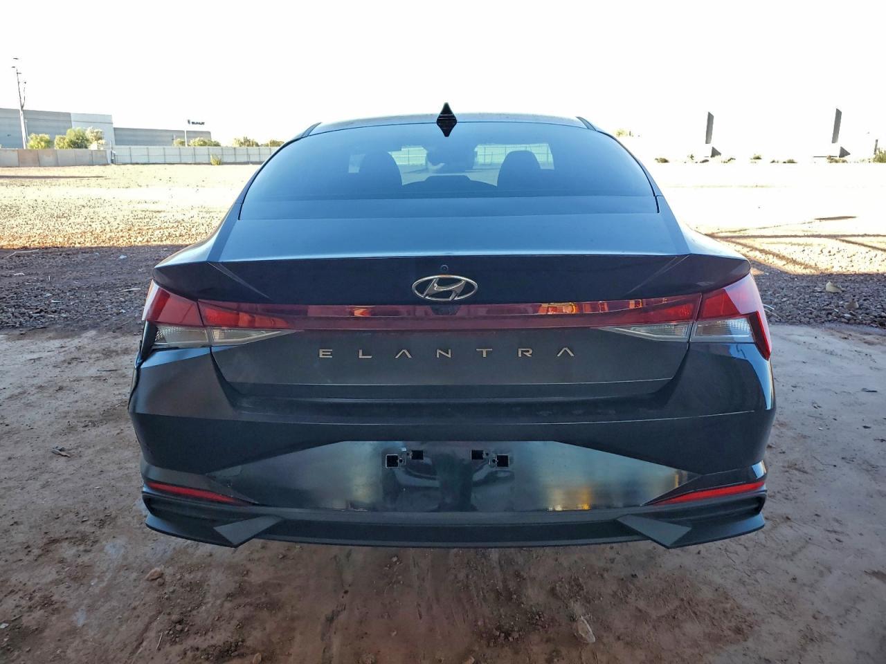 2023 Hyundai Elantra - zdjęcie 6