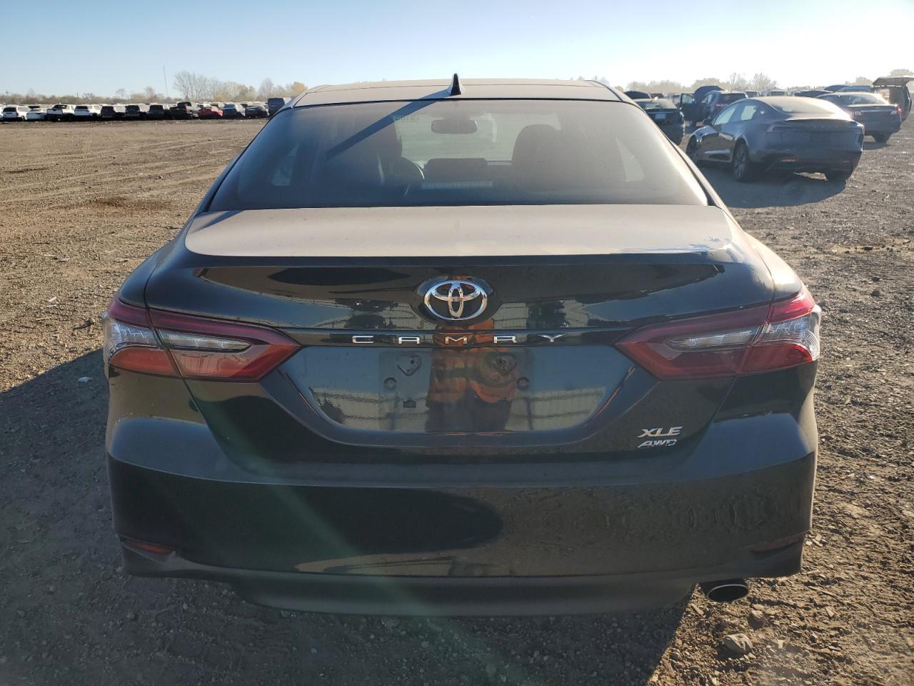 2024 Toyota Camry - zdjęcie 6
