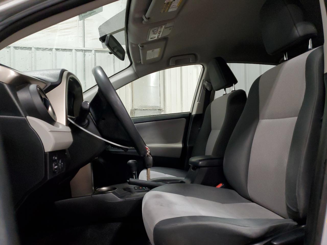 2015 Toyota RAV 4 - zdjęcie 7