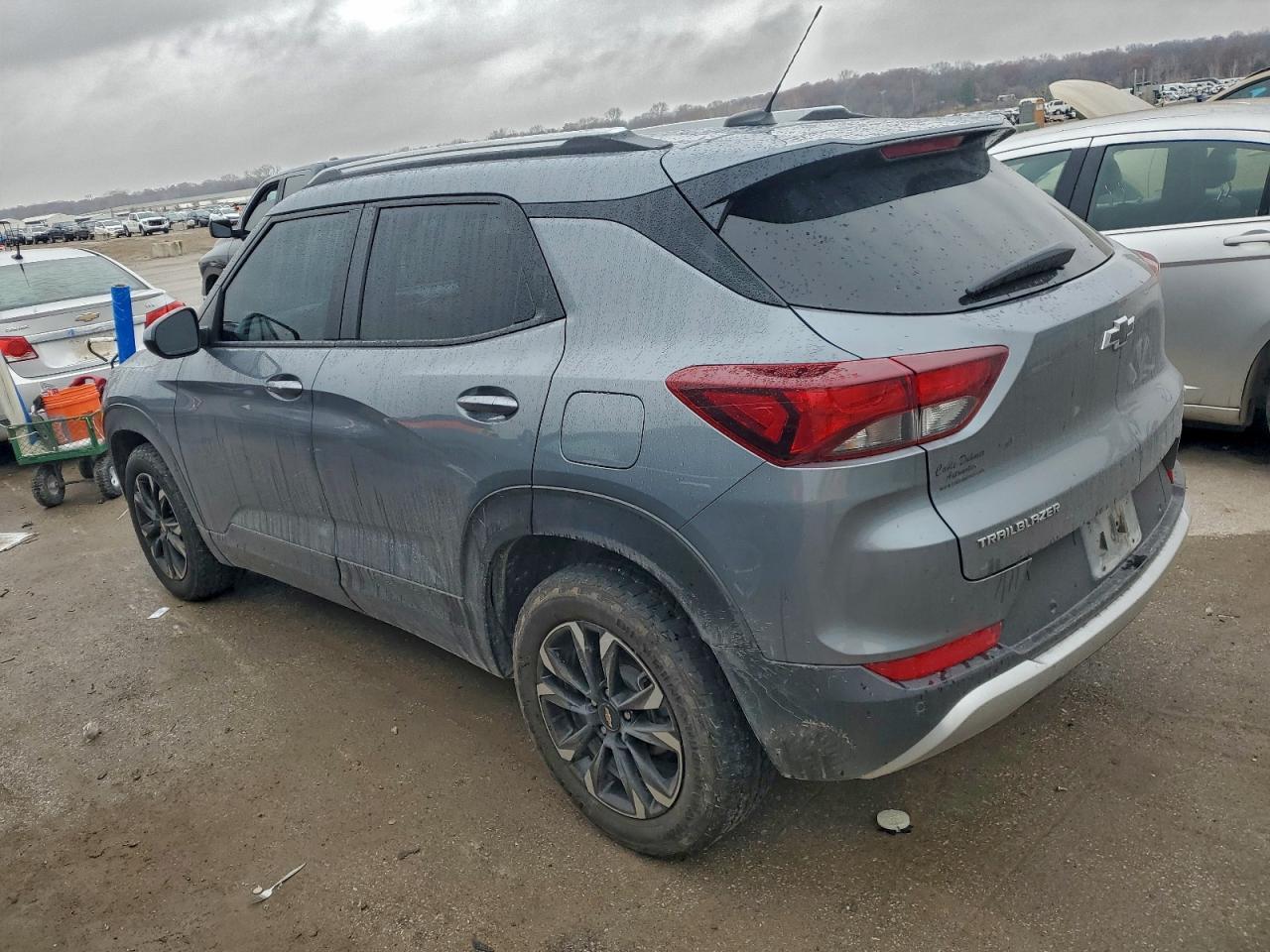 2021 Chevrolet TrailBlazer - zdjęcie 2