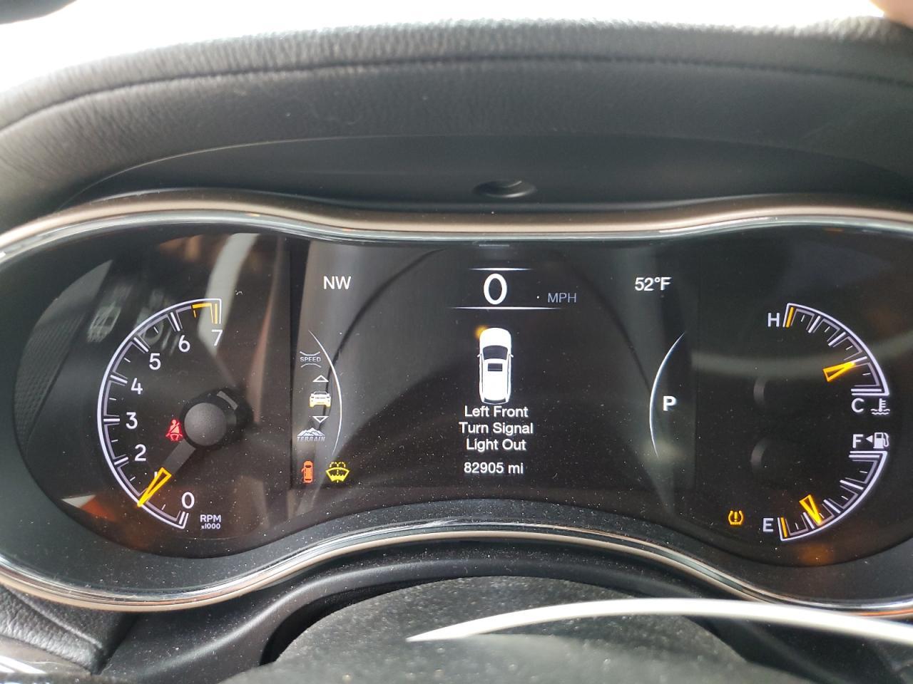 2017 Jeep Grand Cherokee Overland - zdjęcie 9