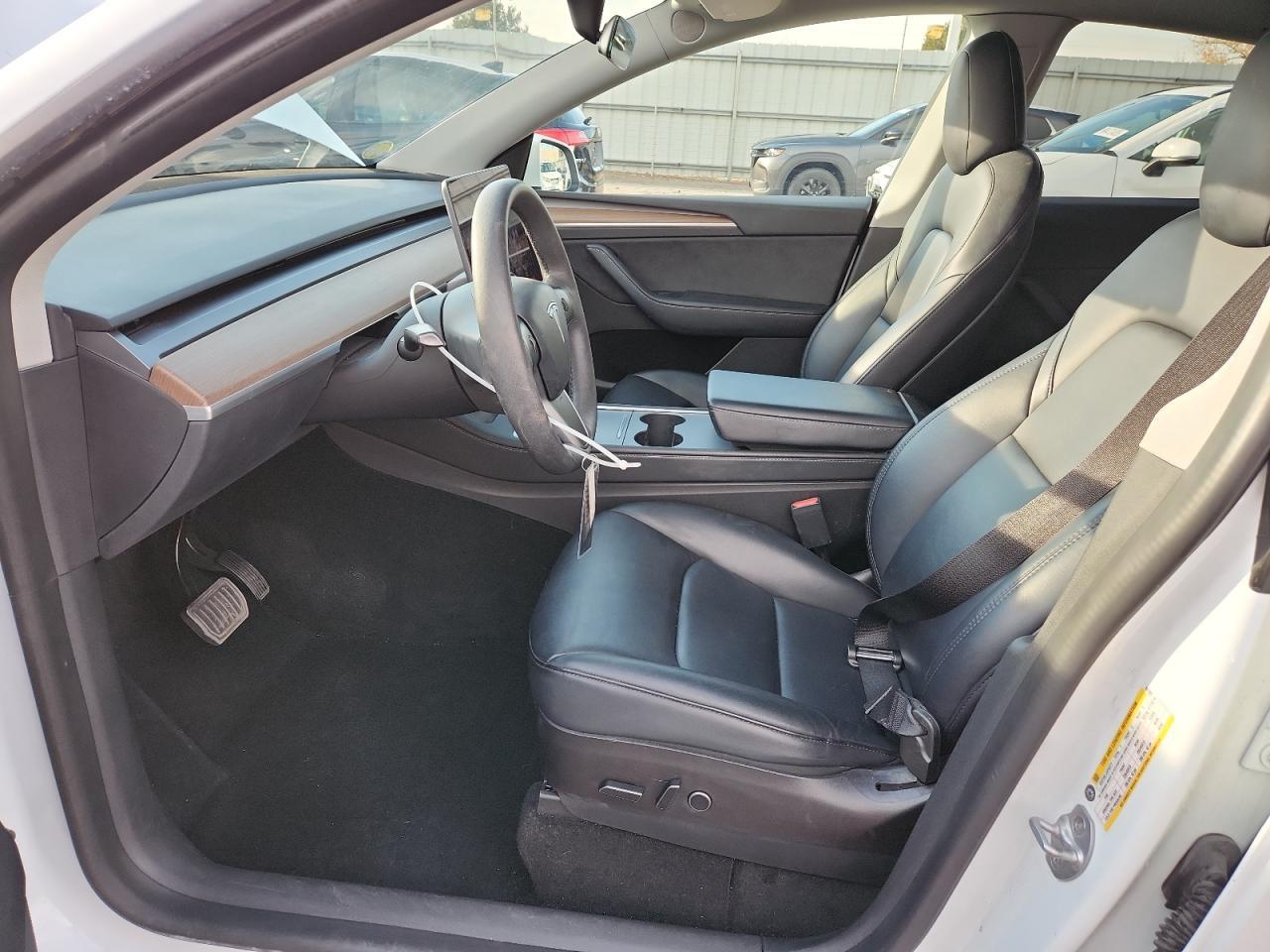 2023 Tesla Model Y - zdjęcie 7