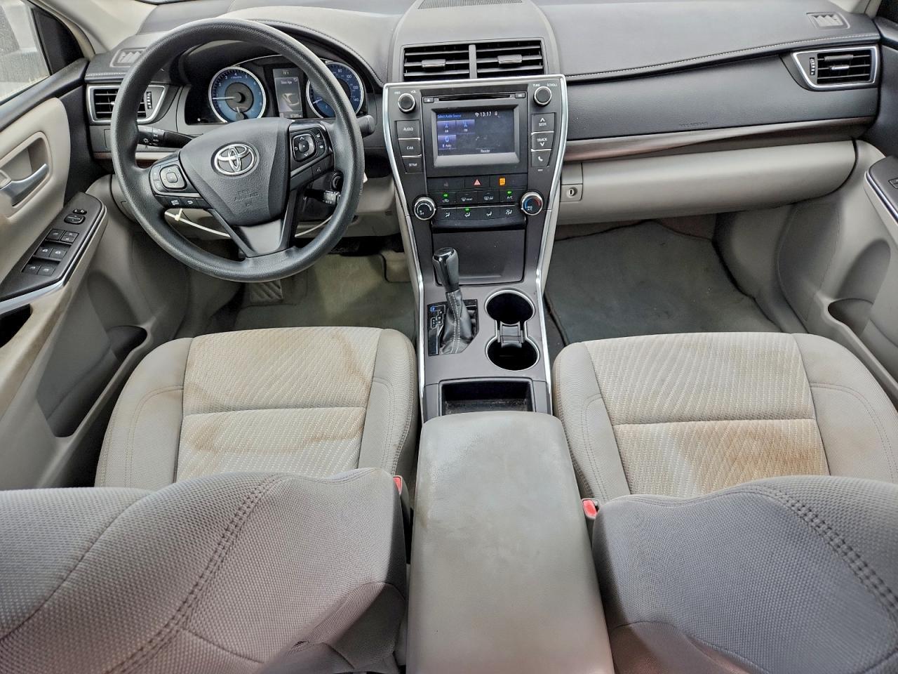 2016 Toyota Camry - zdjęcie 8
