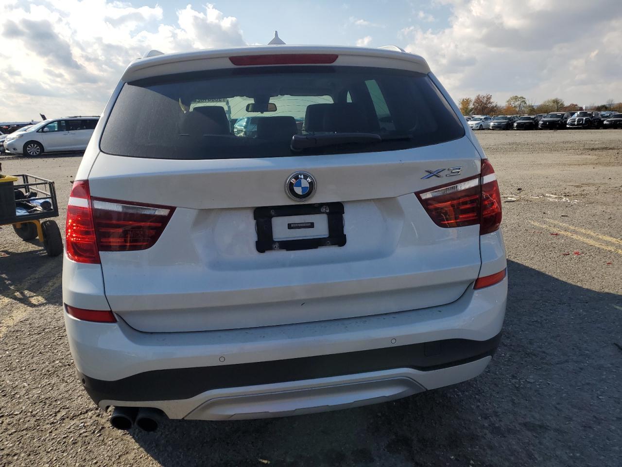 2016 BMW X3 - zdjęcie 6