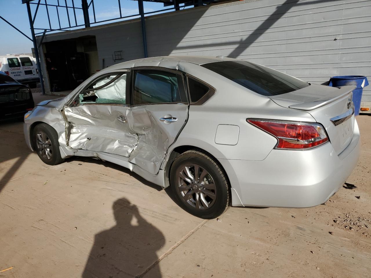 2015 Nissan Altima - zdjęcie 2