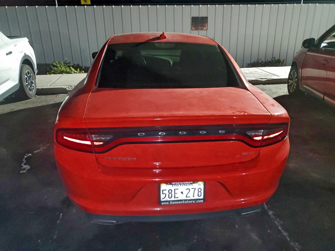 2016 Dodge Charger - zdjęcie 6
