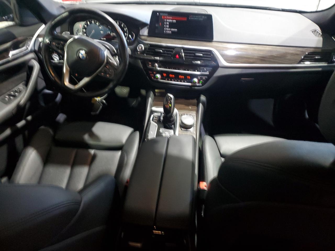 2018 BMW Seria 5 530i - zdjęcie 8