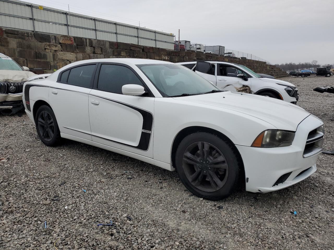 2013 Dodge Charger Sxt - zdjęcie 4