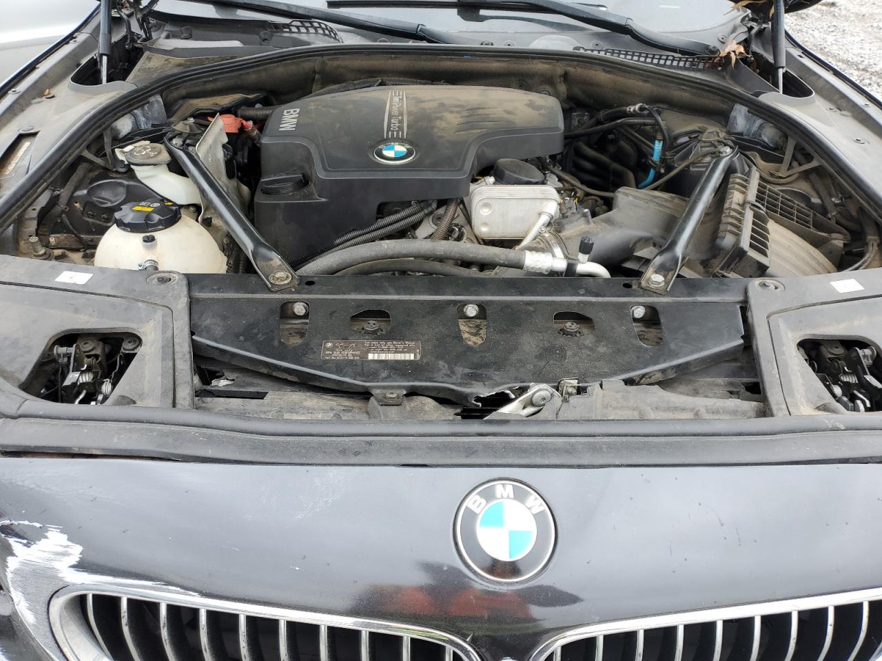 2015 BMW 528 I - zdjęcie 11