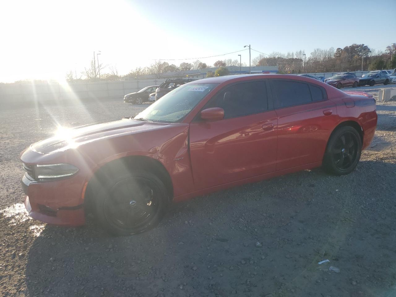 2016 Dodge Charger R/T - zdjęcie główne