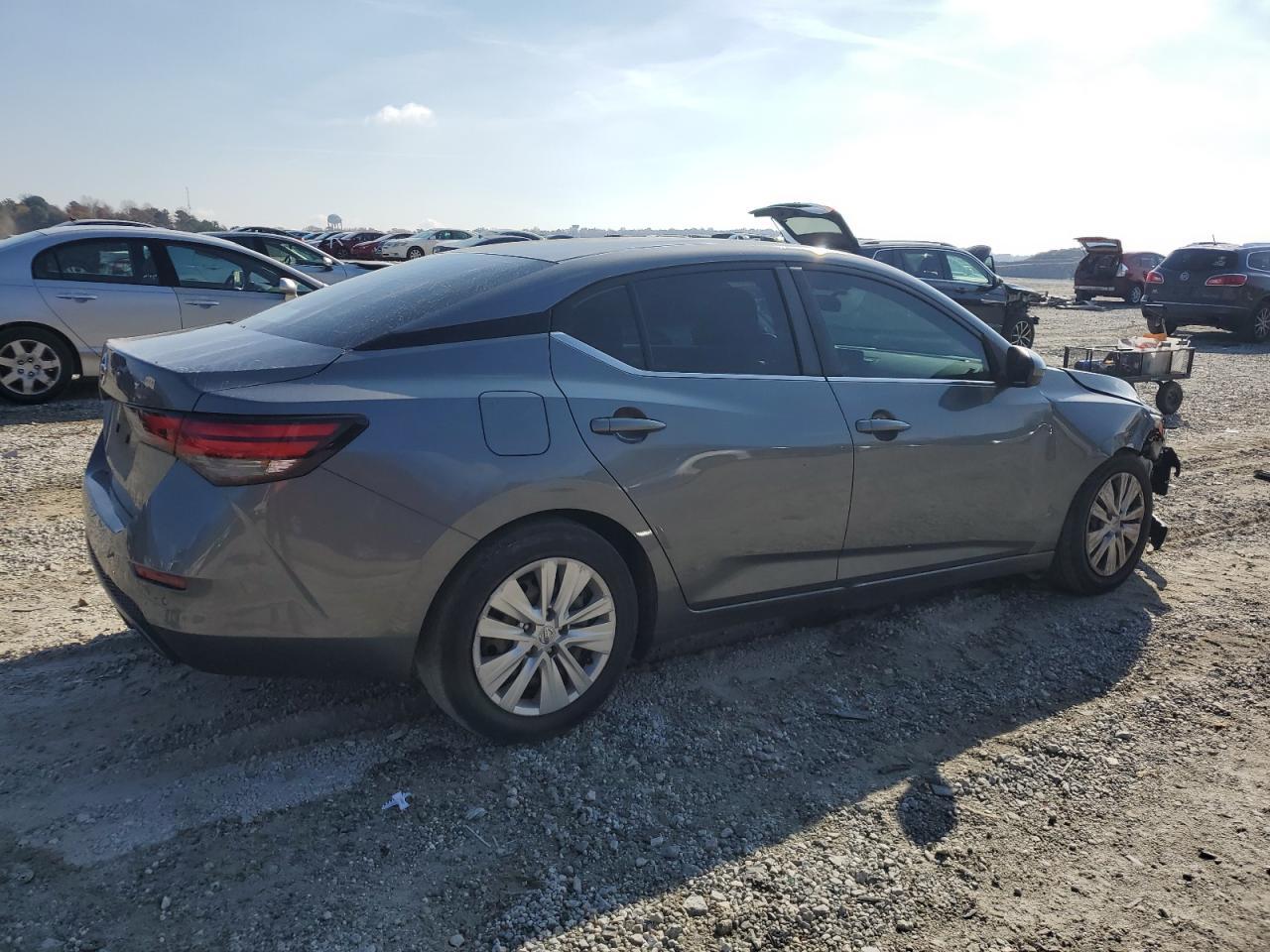 2020 Nissan Sentra S - zdjęcie 3