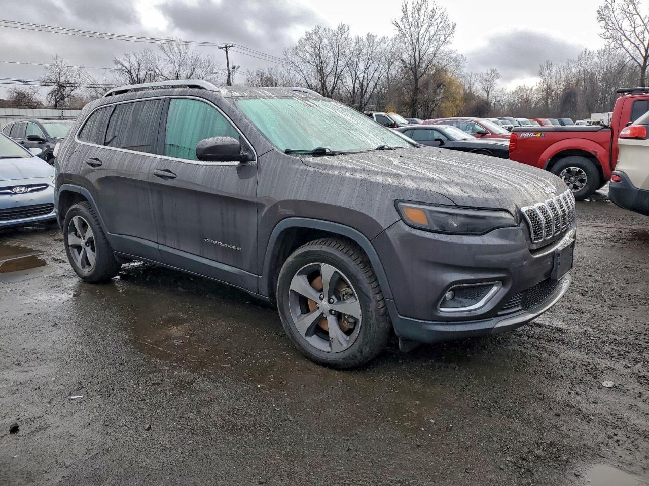 2019 Jeep Cherokee - zdjęcie 4
