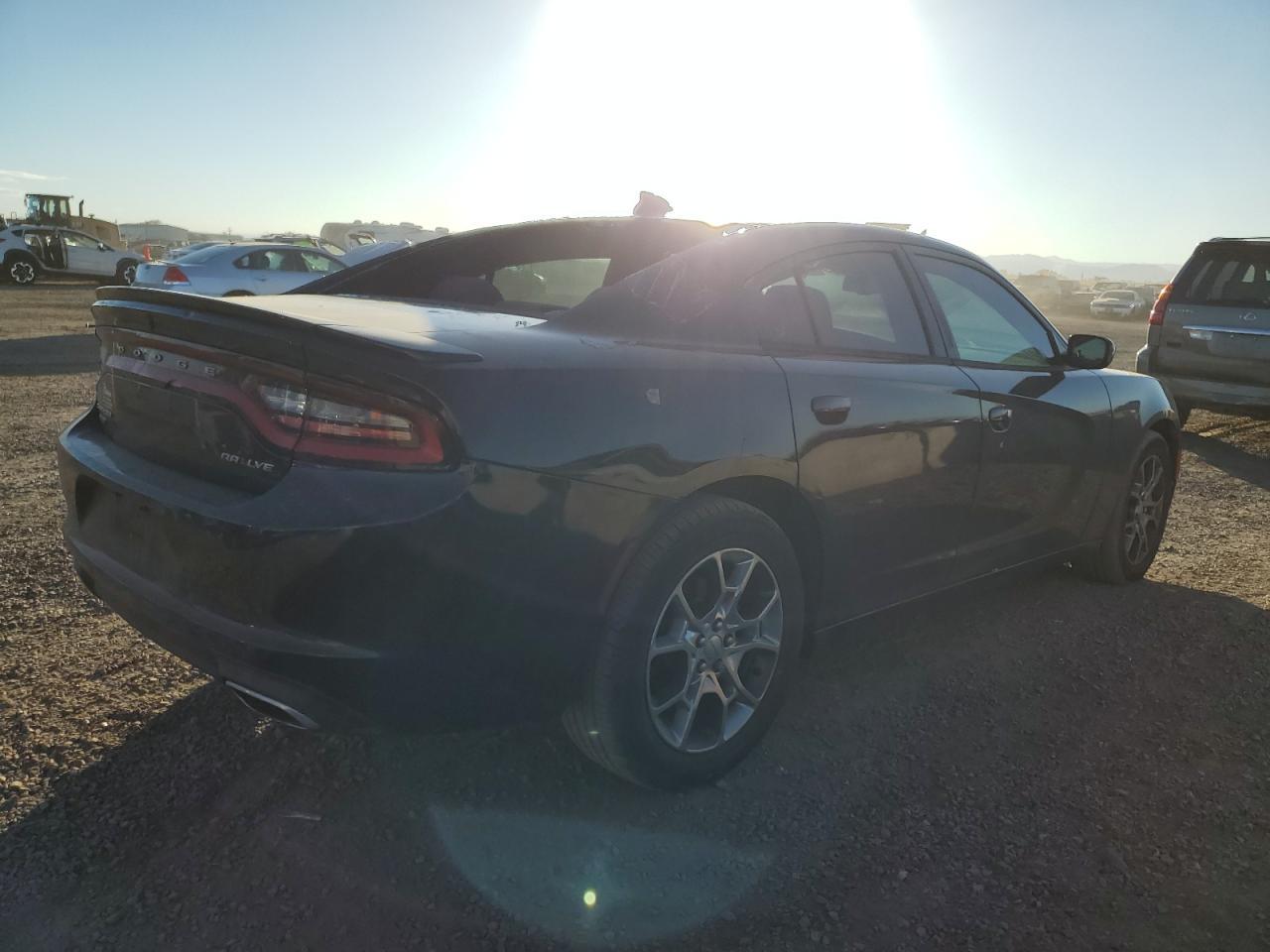 2015 Dodge Charger Sxt - zdjęcie 3
