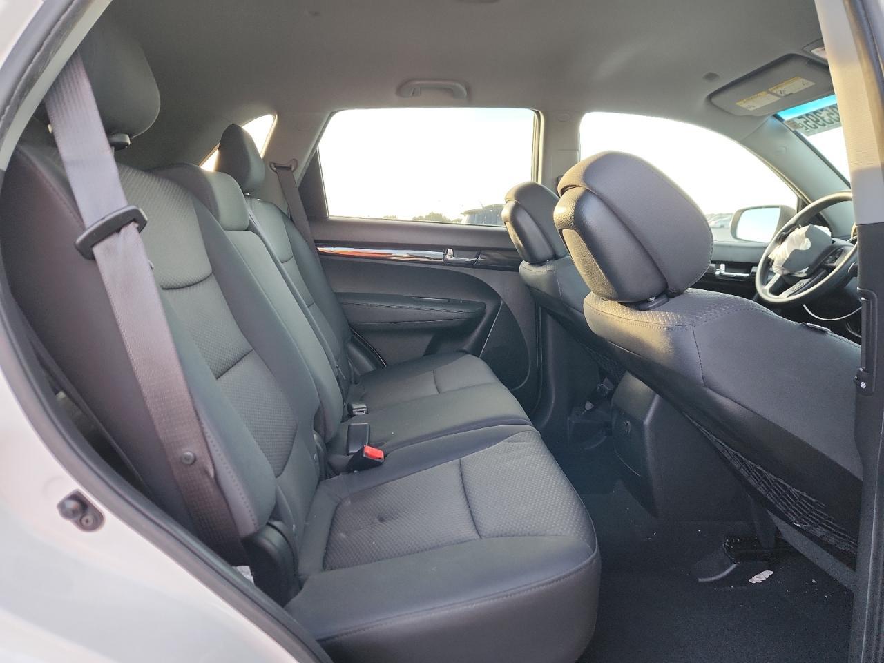 2013 Kia Sorento - zdjęcie 11