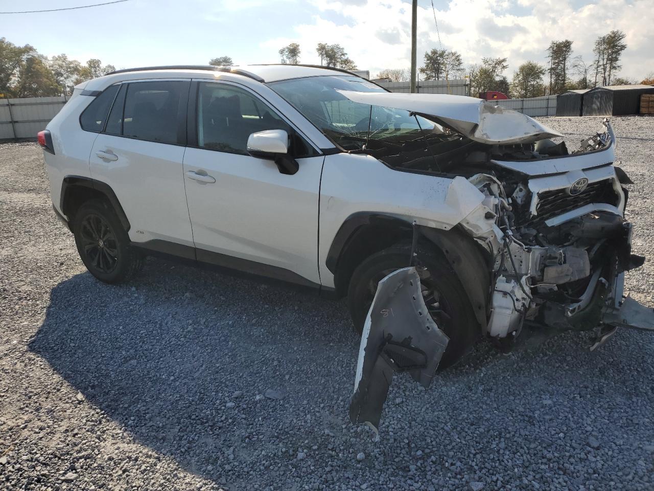 2023 Toyota RAV 4 - zdjęcie 4