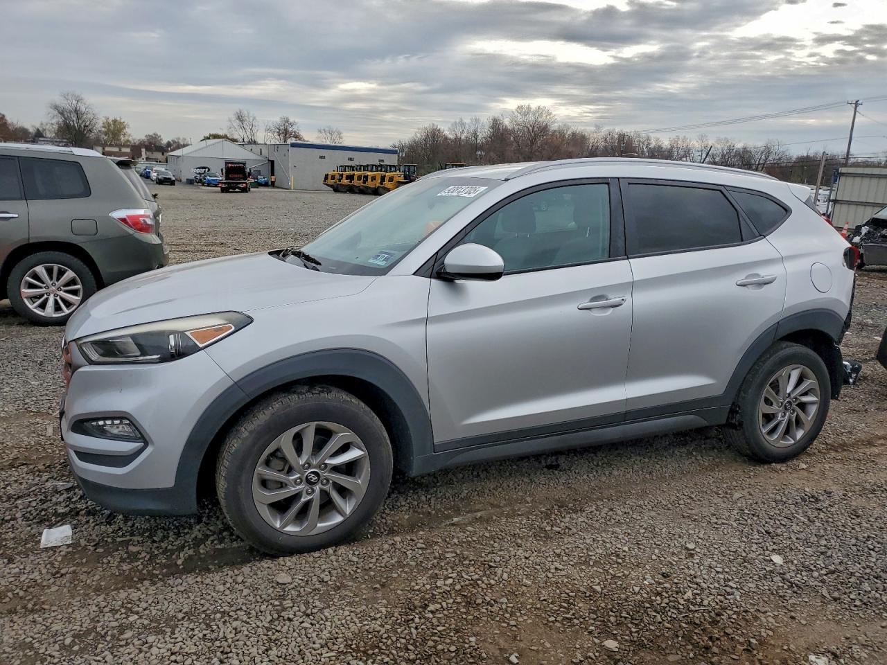 2016 Hyundai Tucson - zdjęcie główne