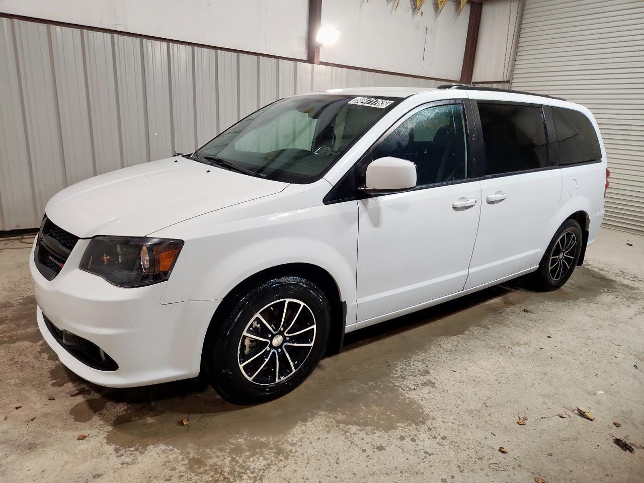 2018 Dodge Caravan - zdjęcie główne
