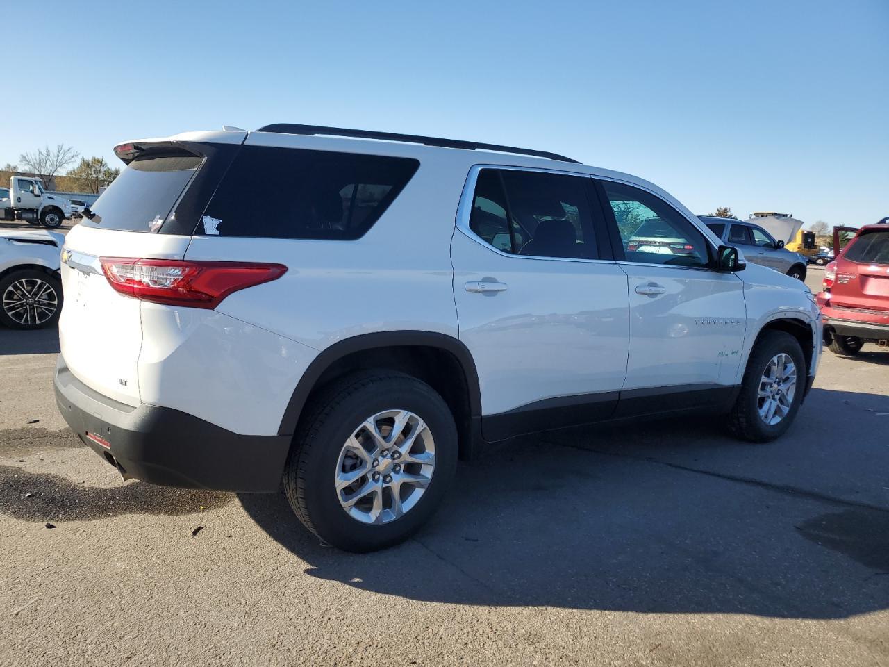 2021 Chevrolet Traverse - zdjęcie 3