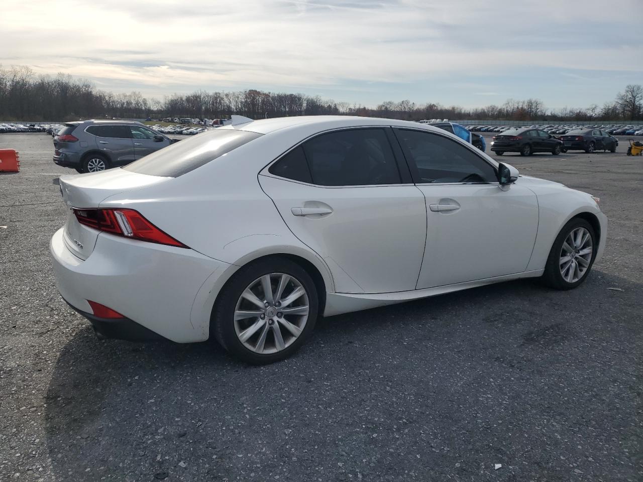 2015 Lexus IS - zdjęcie 3