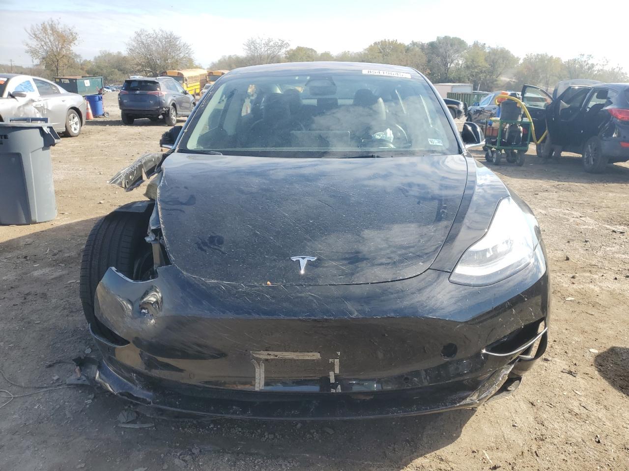 2018 Tesla Model 3 - zdjęcie 5