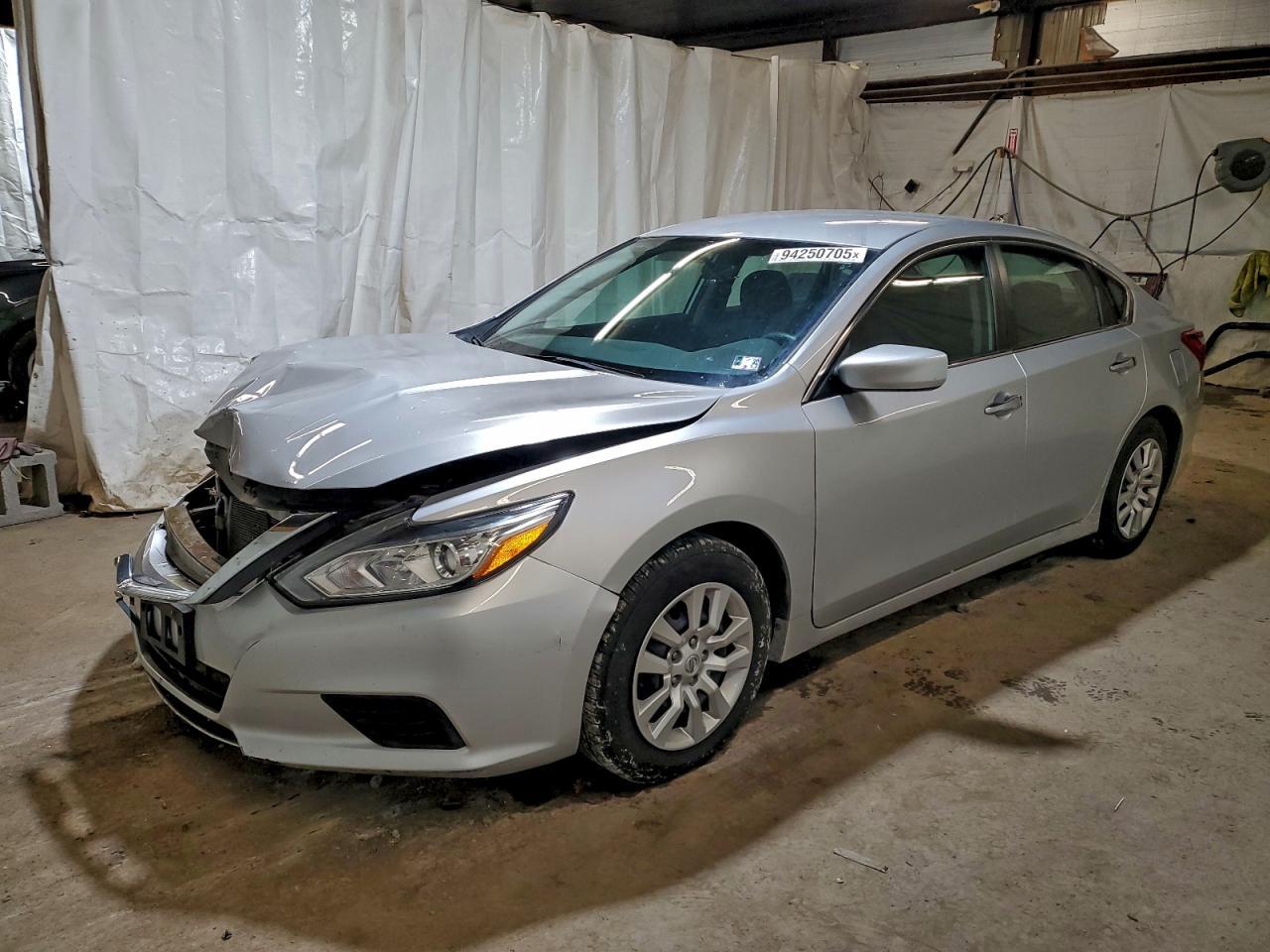 2016 Nissan Altima - zdjęcie główne