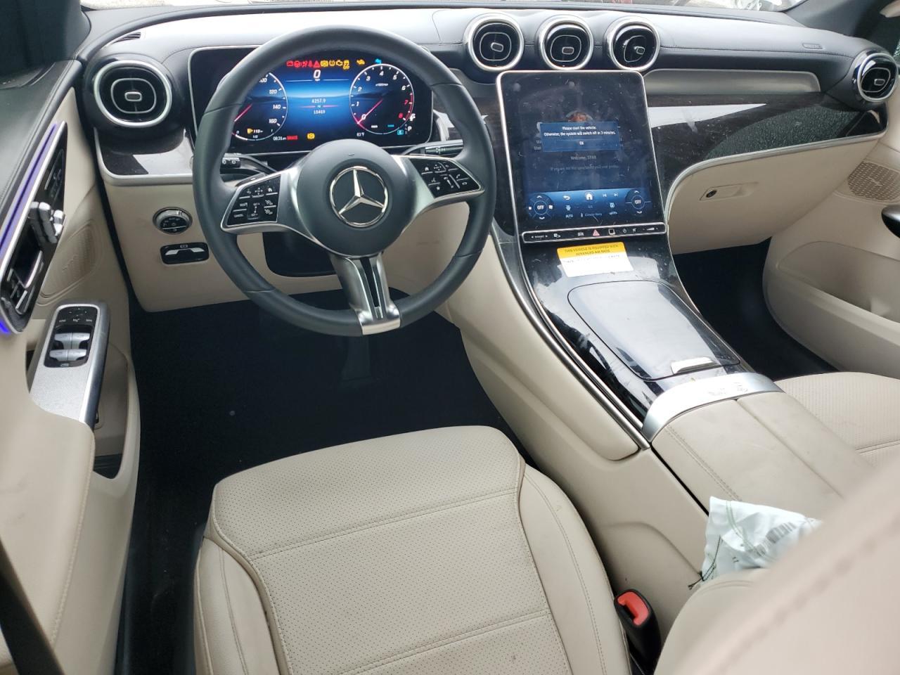 2025 Mercedes-Benz Glc 300 - zdjęcie 8