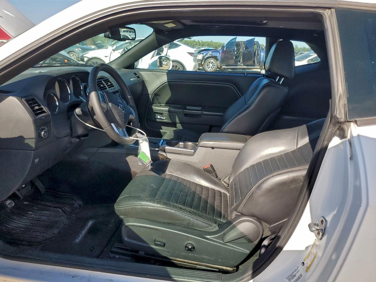 2014 Dodge Challenger Sxt - zdjęcie 7