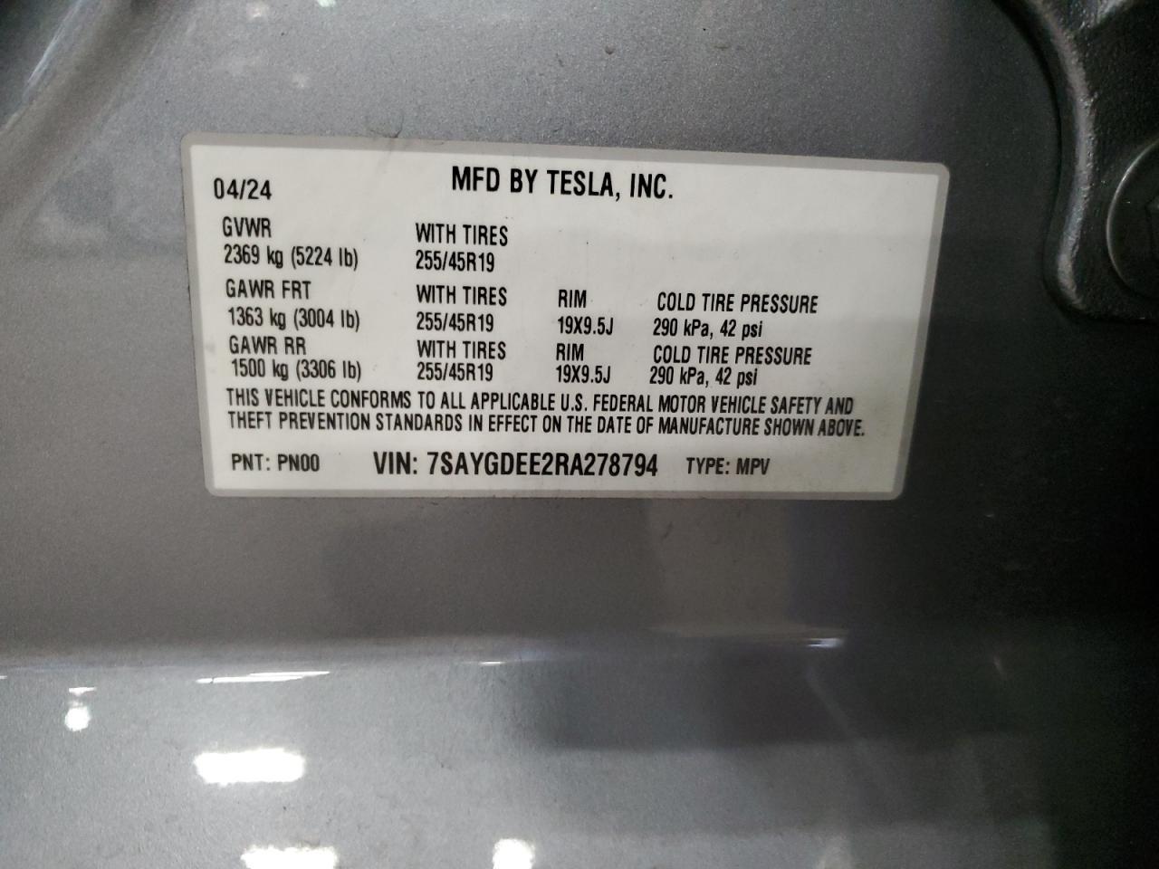 2024 Tesla Model Y - zdjęcie 13