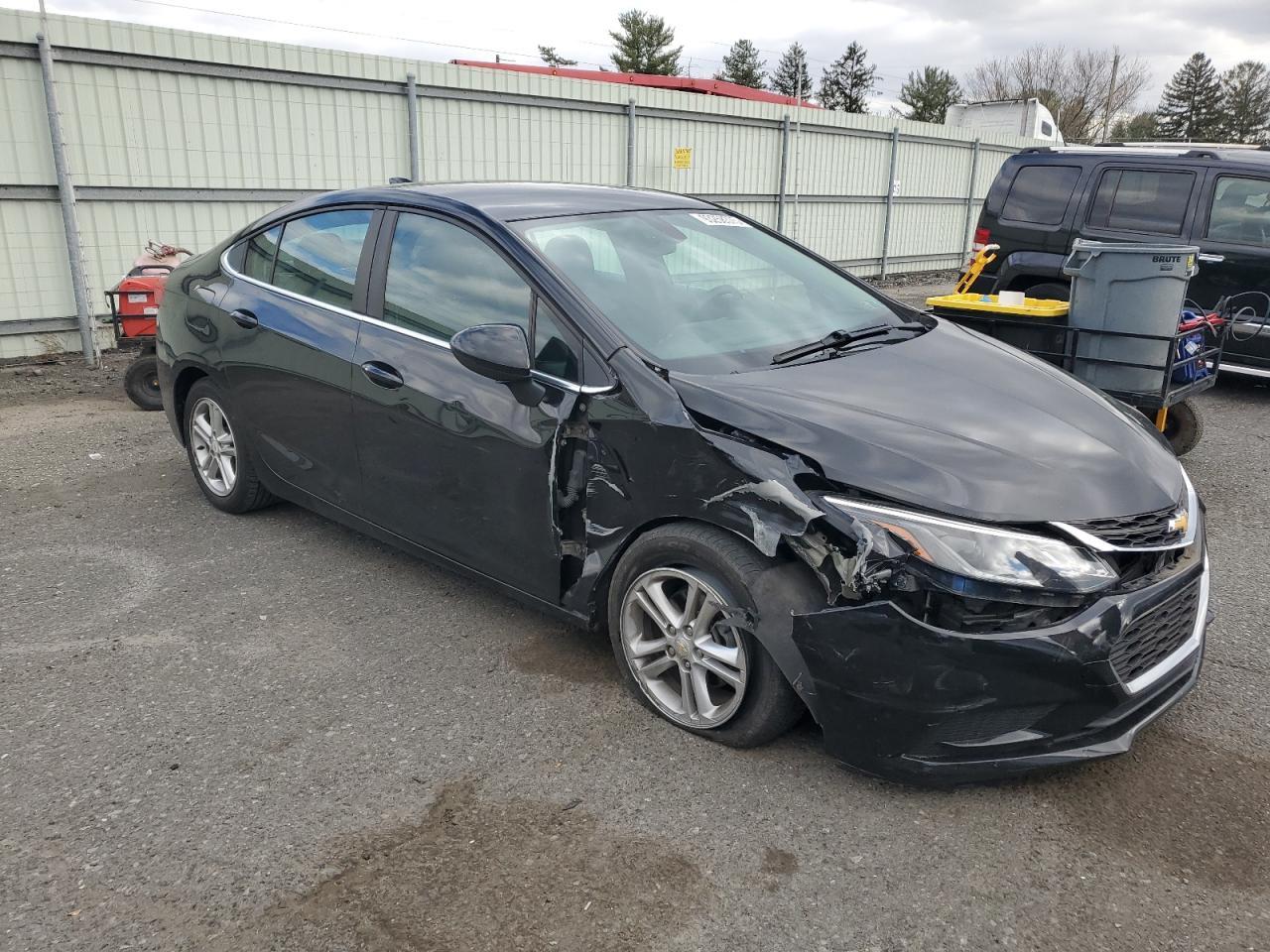 2017 Chevrolet Cruze Lt - zdjęcie 4