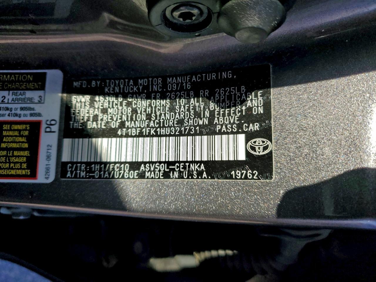 2017 Toyota Camry Le - zdjęcie 12