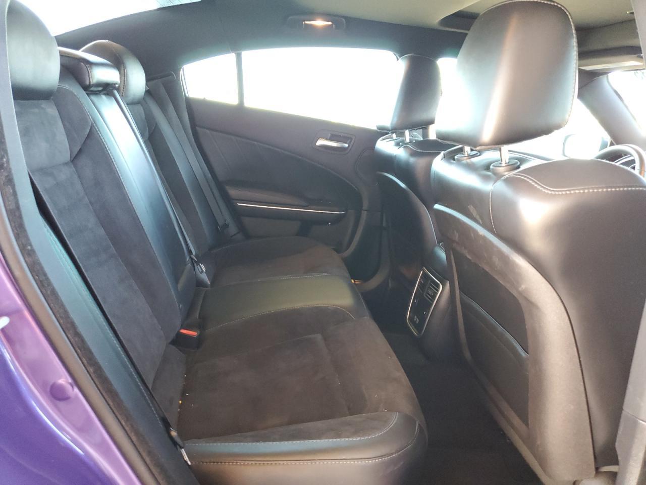 2016 Dodge Charger - zdjęcie 10