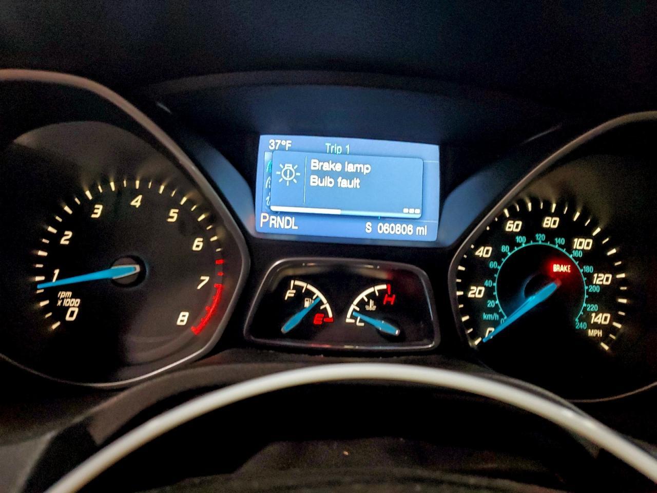 2014 Ford Focus - zdjęcie 9