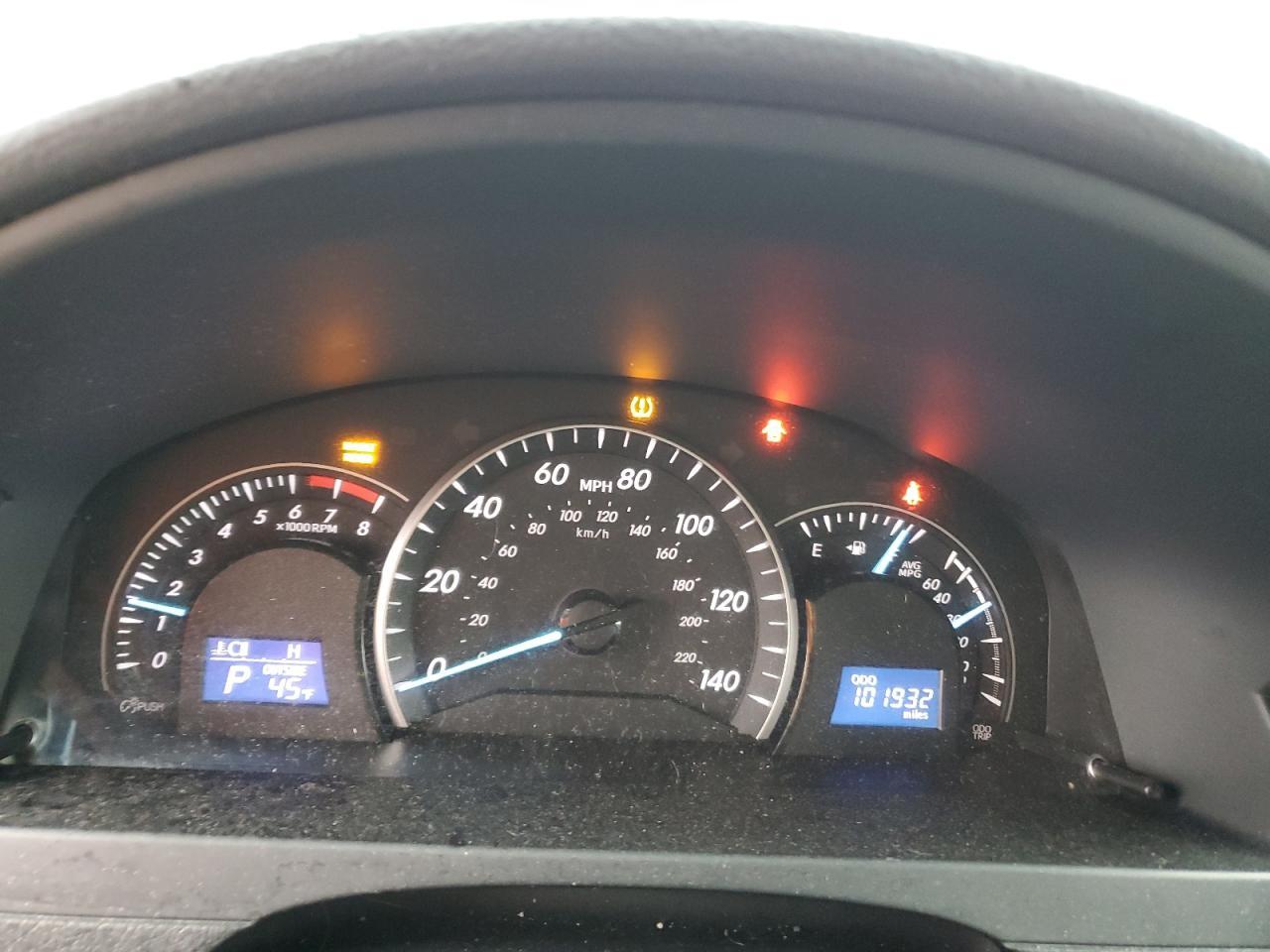 2014 Toyota Camry - zdjęcie 9