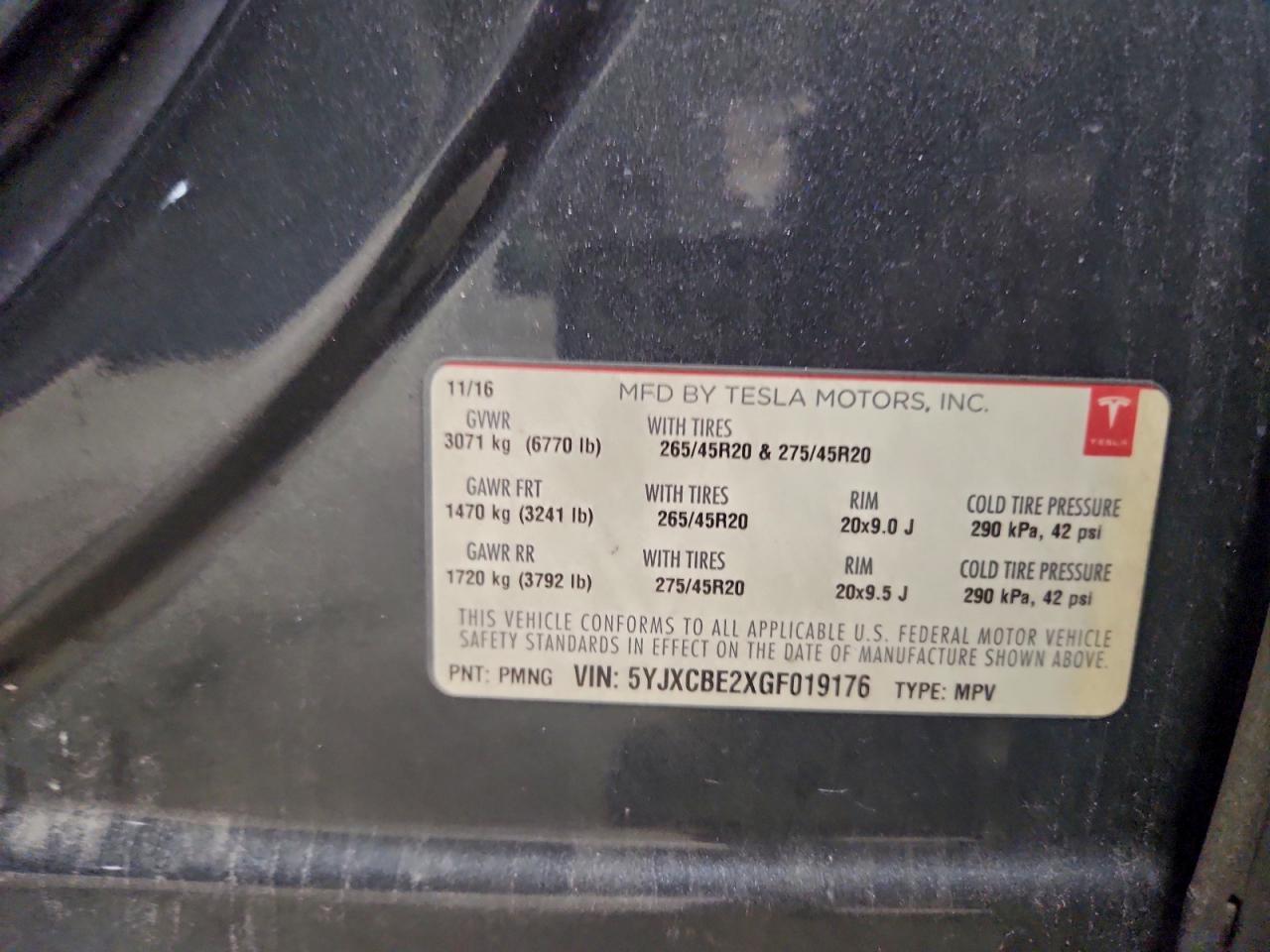 2016 Tesla Model X - zdjęcie 13