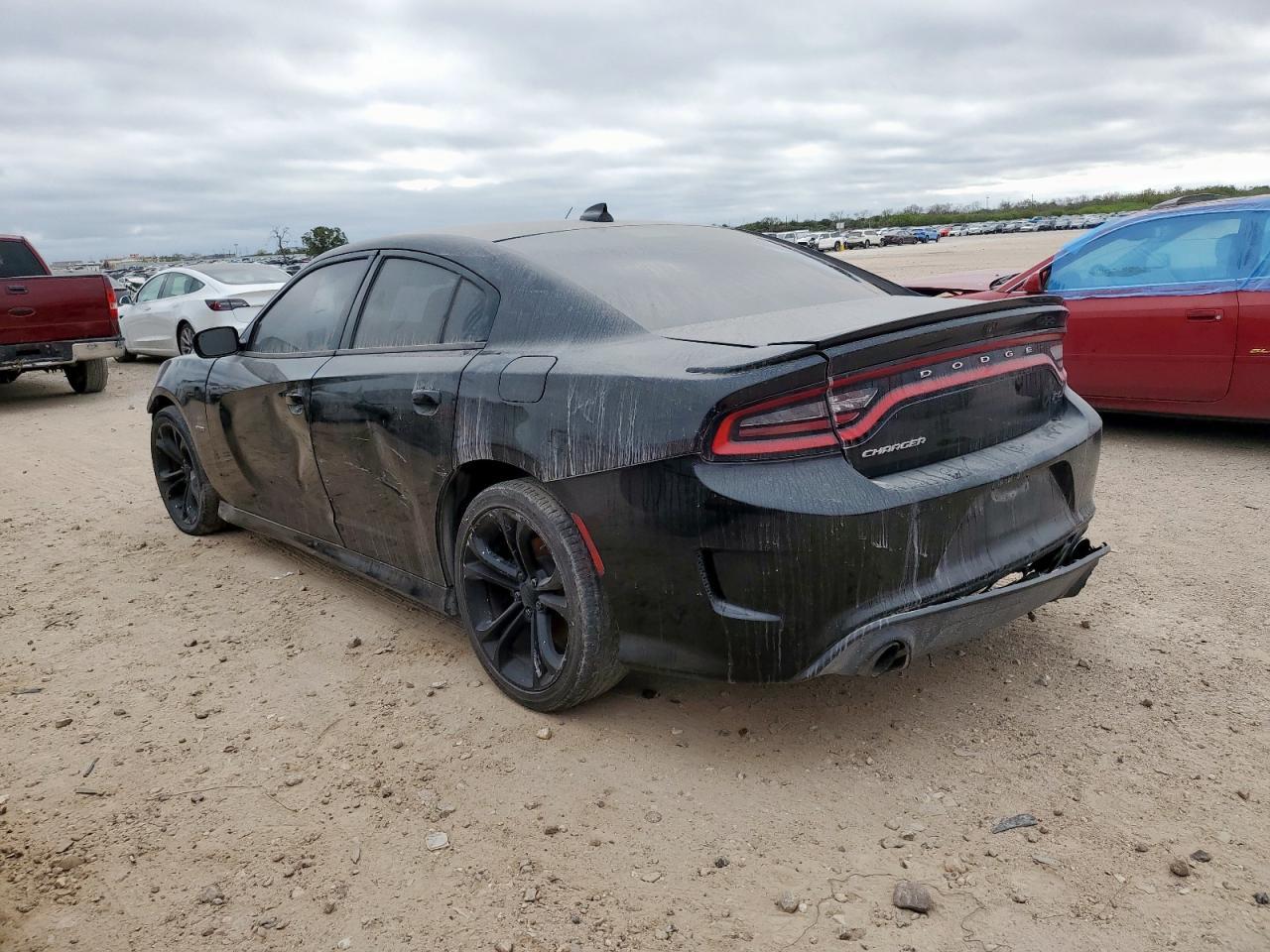 2018 Dodge Charger R/T - zdjęcie 2