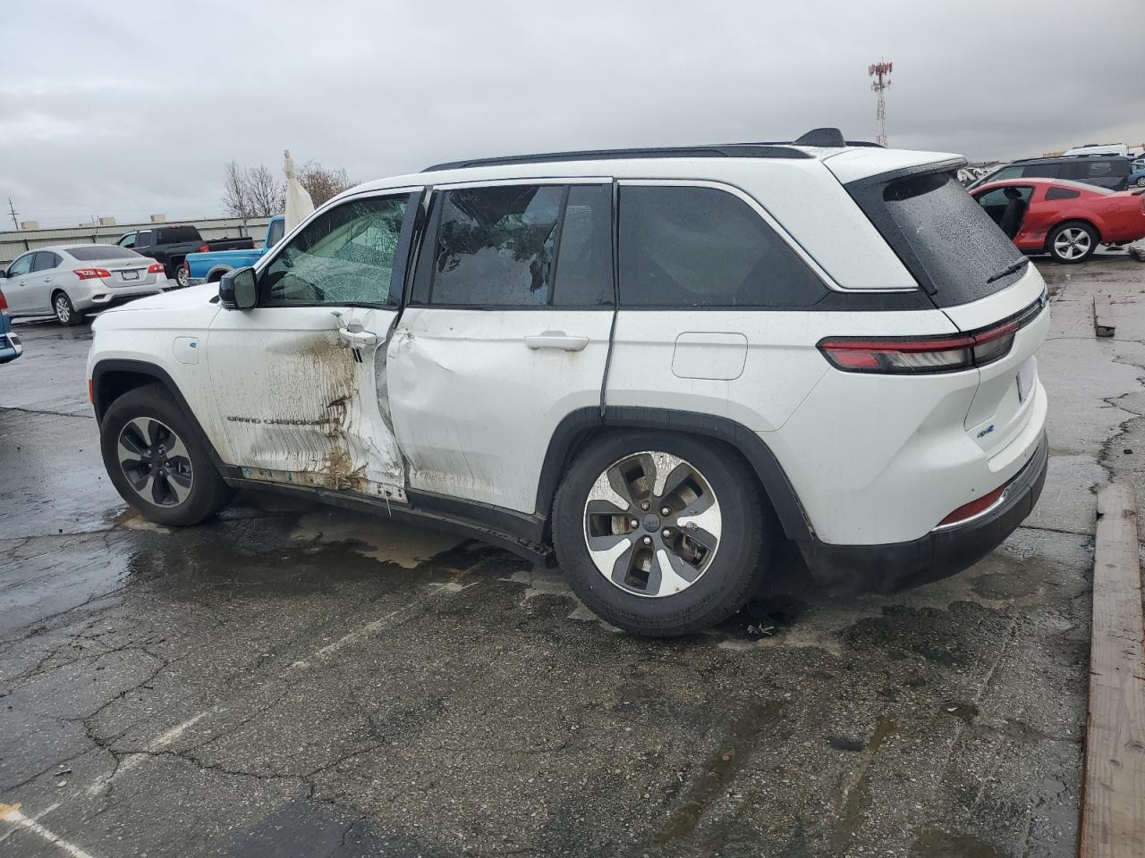 2024 Jeep Cherokee - zdjęcie 2