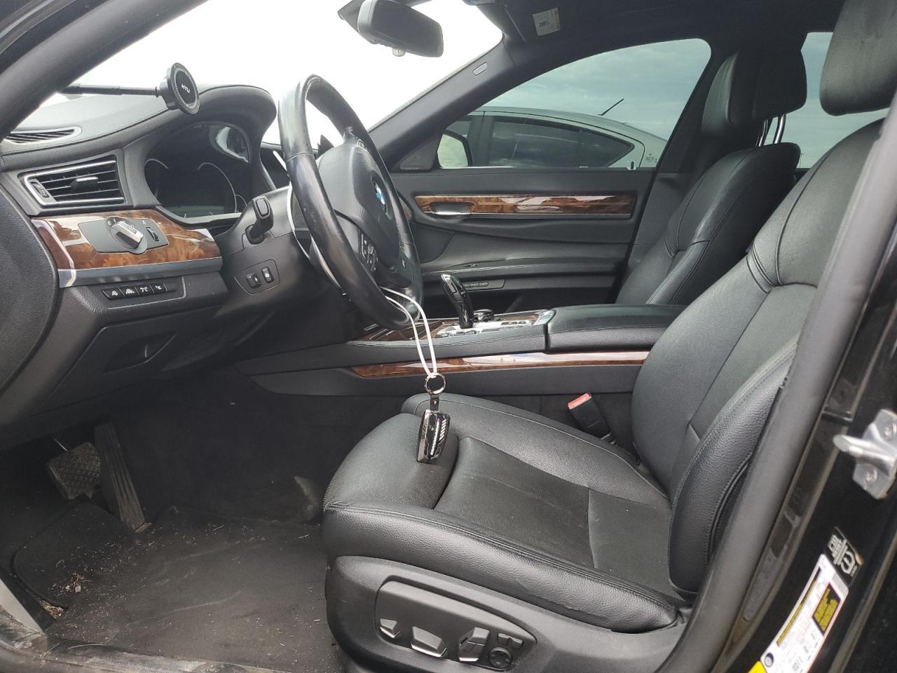 2014 BMW Seria 7 - zdjęcie 7