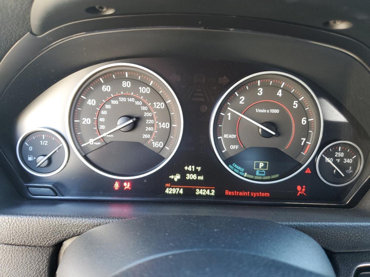 2018 BMW Seria 3 - zdjęcie 9