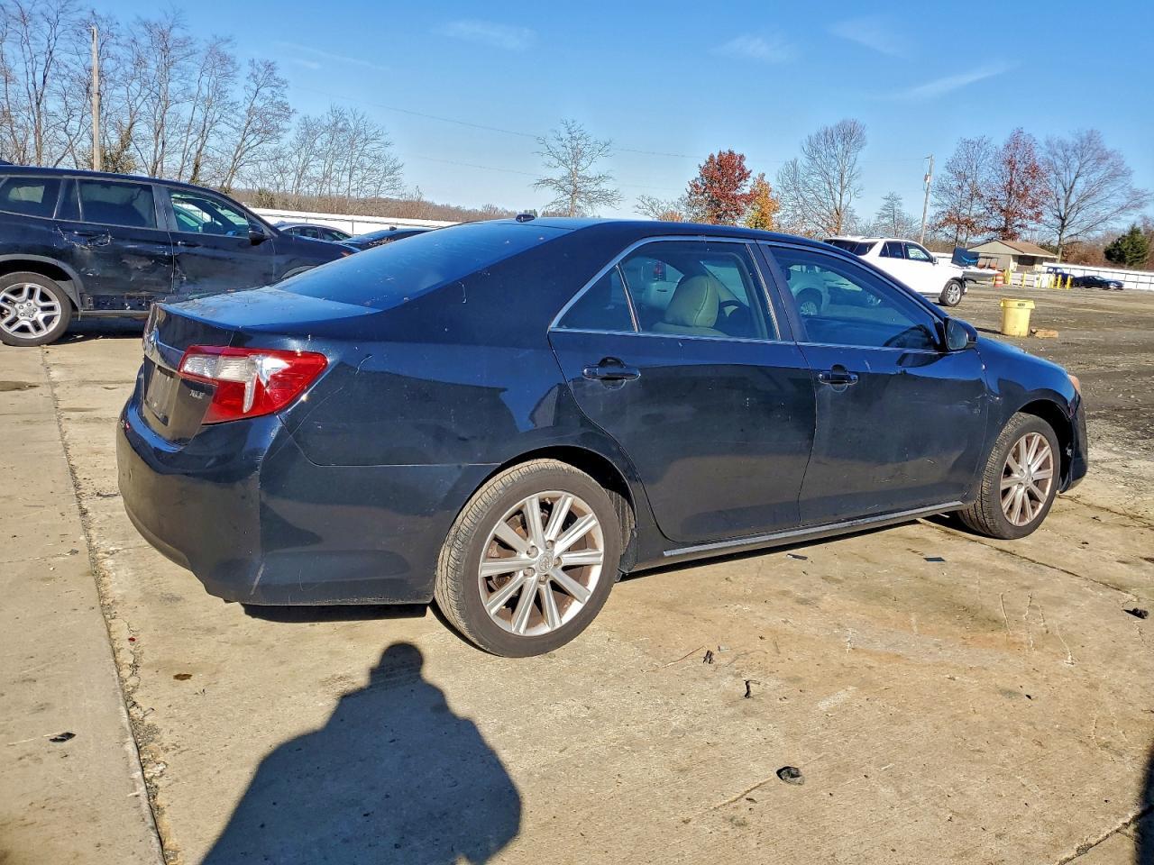 2013 Toyota Camry - zdjęcie 3
