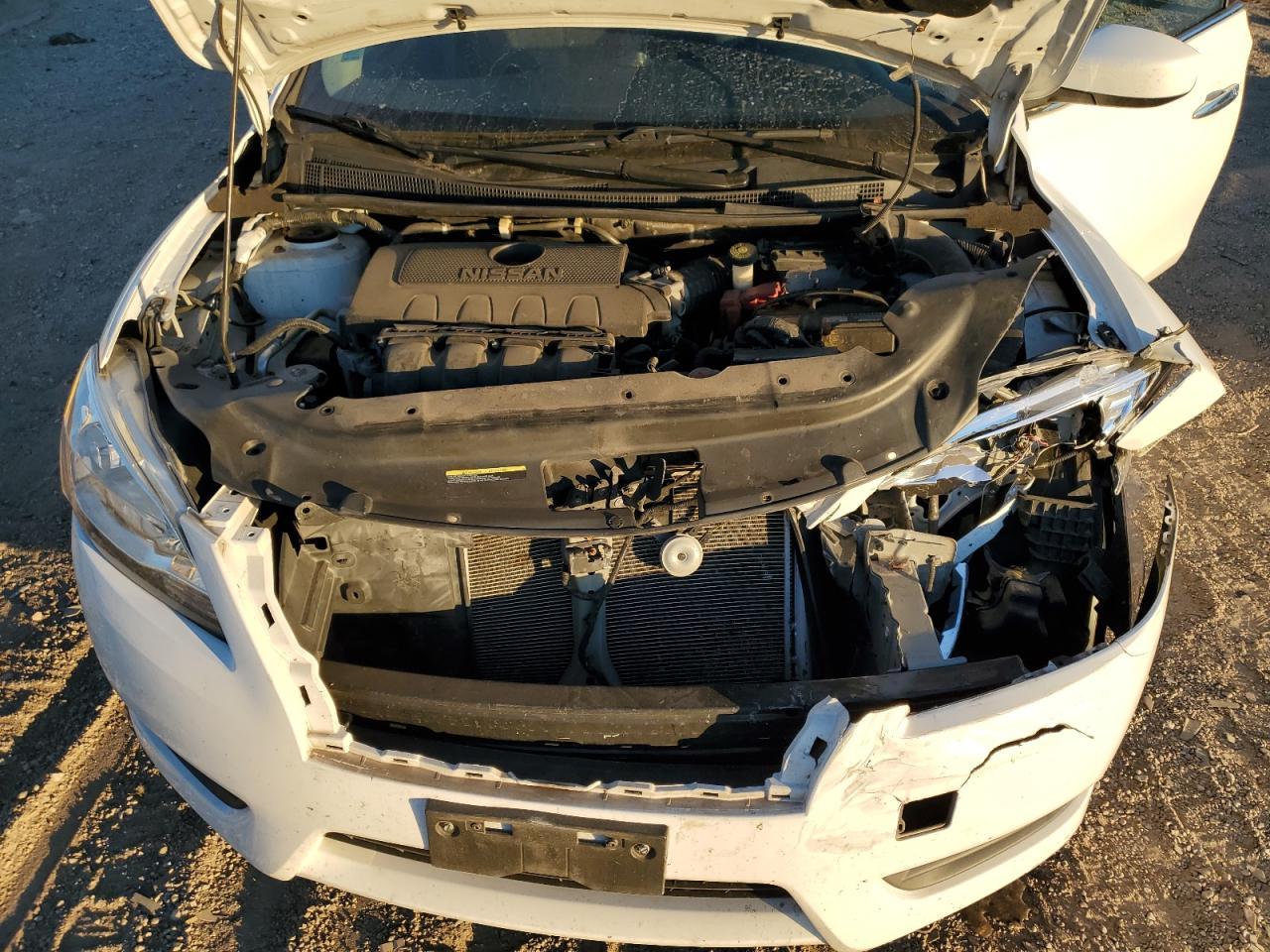 2015 Nissan Sentra - zdjęcie 11