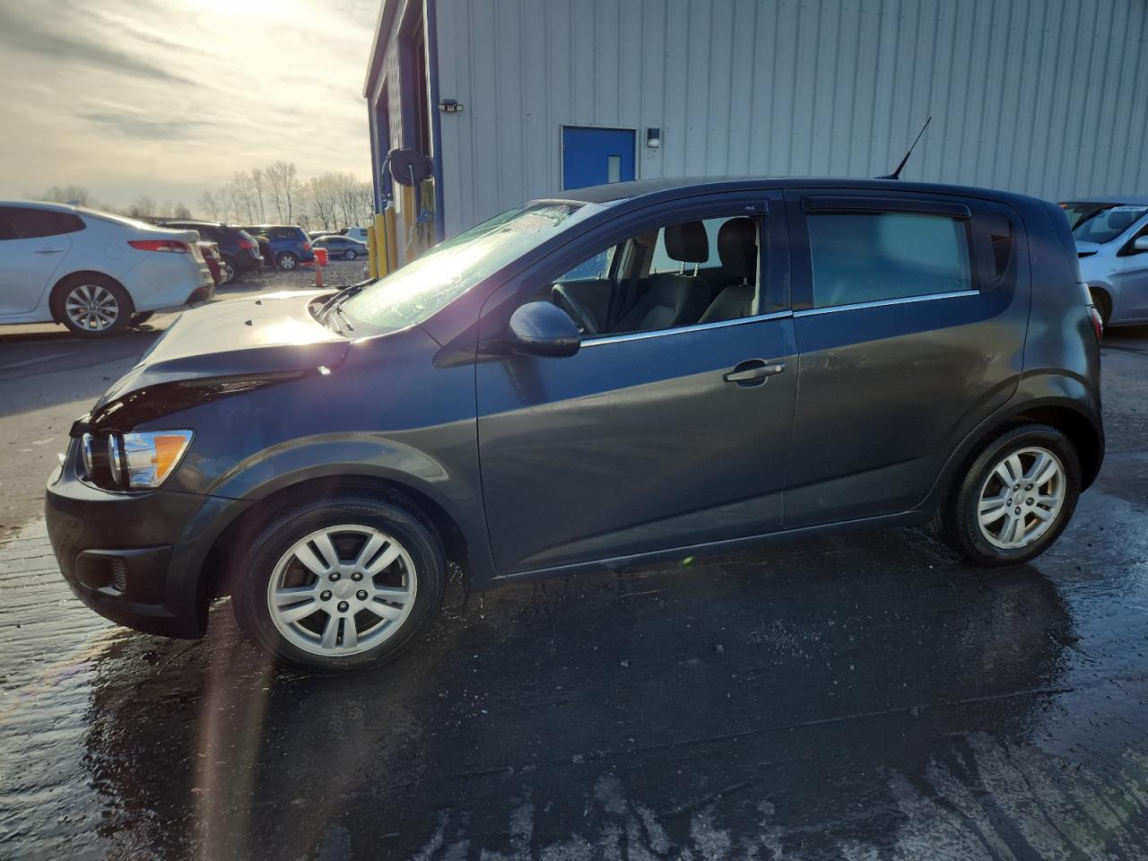 2014 Chevrolet Sonic - zdjęcie główne